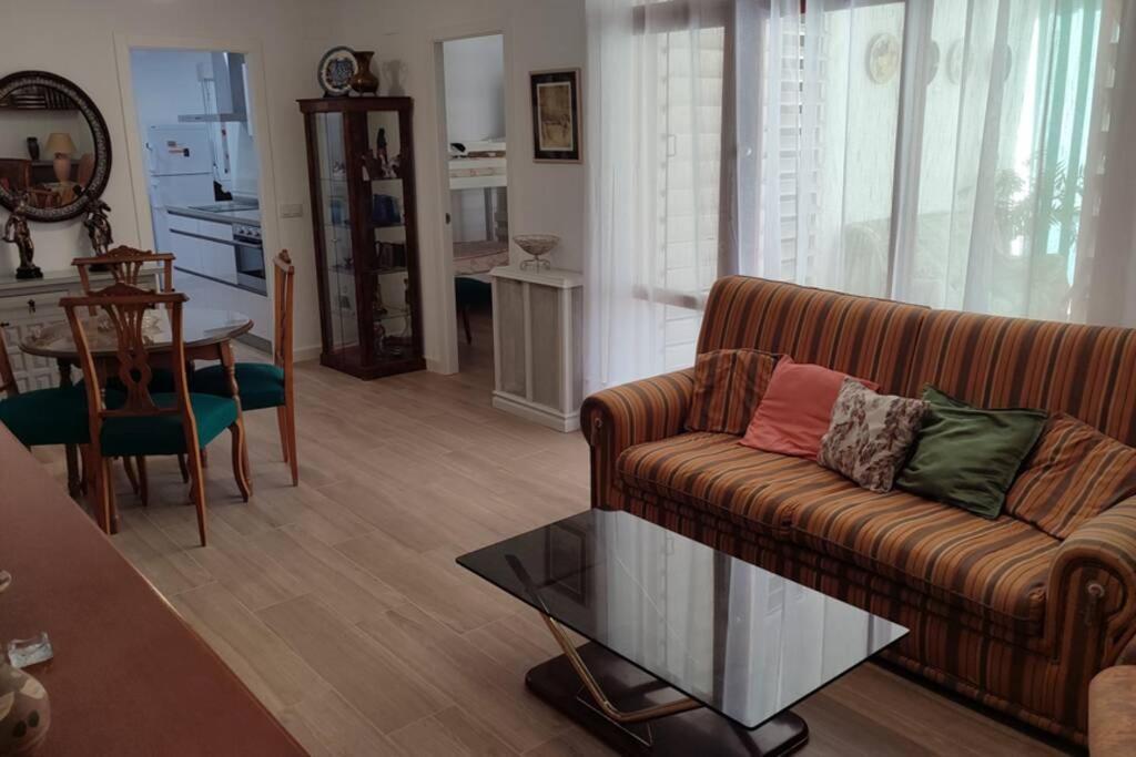 Muy Centrico, A 8 Min Del Ave Andando, Reformado. Apartment Cordoba Ngoại thất bức ảnh