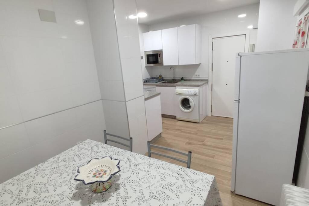 Muy Centrico, A 8 Min Del Ave Andando, Reformado. Apartment Cordoba Ngoại thất bức ảnh